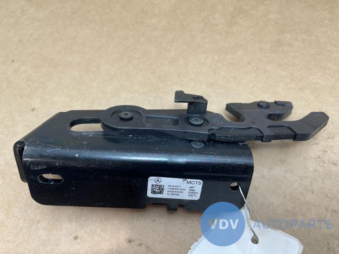 Cabriodak scharnier Mercedes C-Klasse