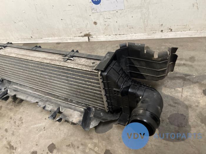 Chlodnica miedzystopniowa Mercedes E-Klasse