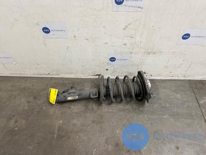 Fronts shock absorber, left Mercedes E-Klasse