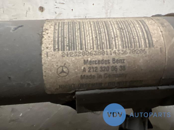 Amortisseur avant droit Mercedes E-Klasse