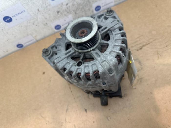 Dynamo Mercedes E-Klasse