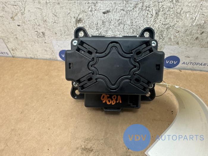 Commande ordinateur de bord Mercedes E-Klasse