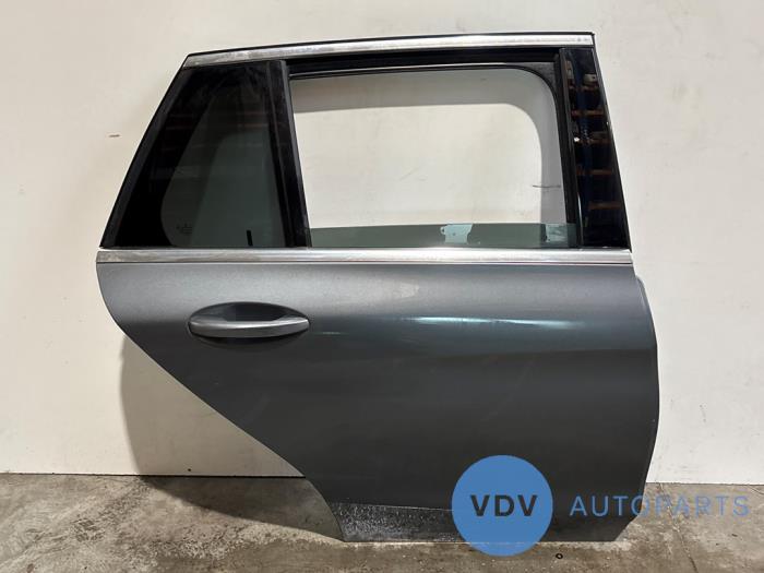 Rear door 4-door, right Mercedes C-Klasse