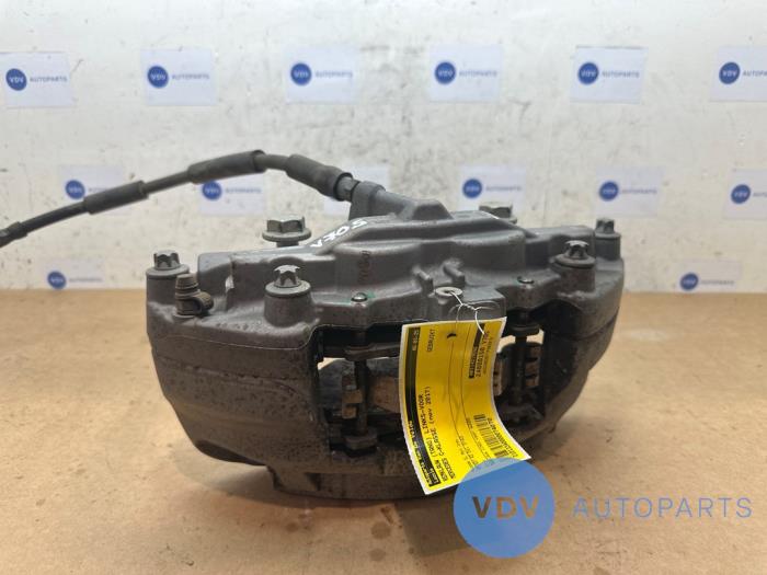 Etrier de frein (pince) avant gauche Mercedes C-Klasse