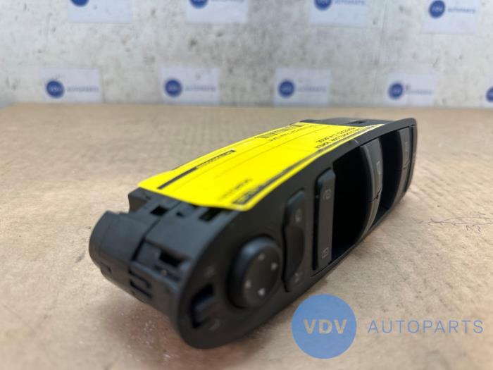 Multi-functional window switch Mercedes X-Klasse