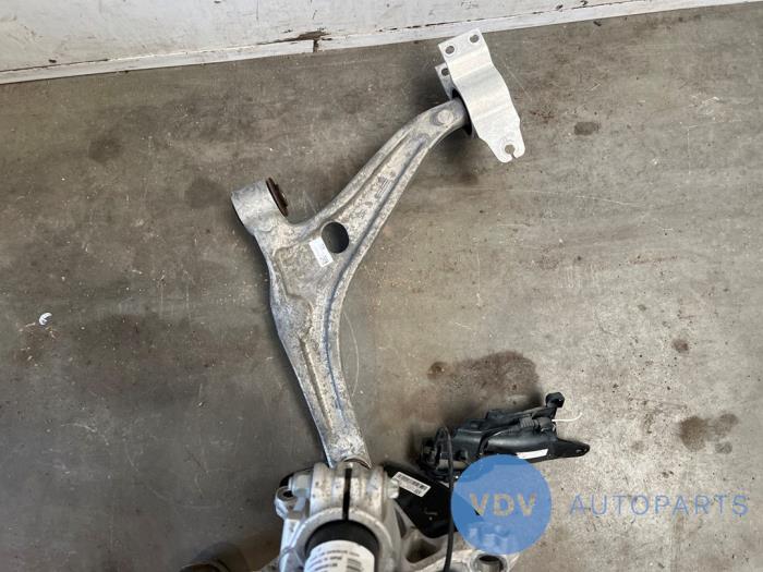 Achsschenkel links vorne Mercedes CLA
