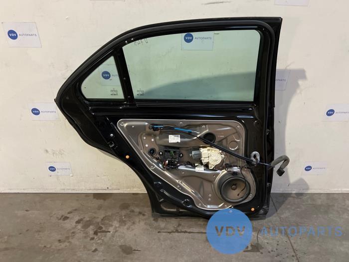 Portier 4Deurs links-achter Mercedes E-Klasse