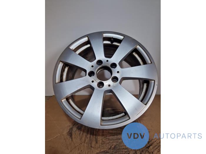 Llanta Mercedes C-Klasse