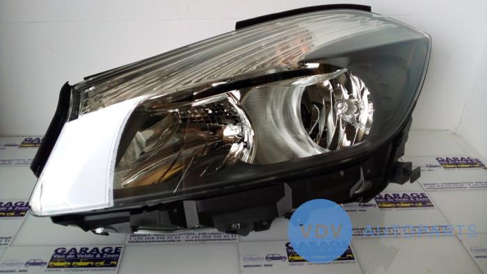 Reflektor lewy Mercedes A-Klasse