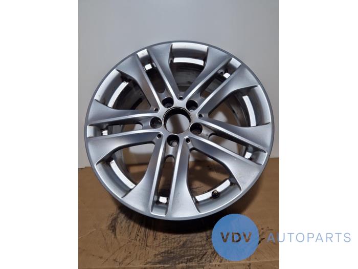 Llanta Mercedes C-Klasse