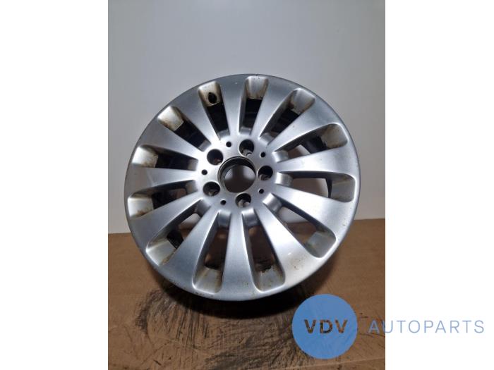 Llanta Mercedes C-Klasse