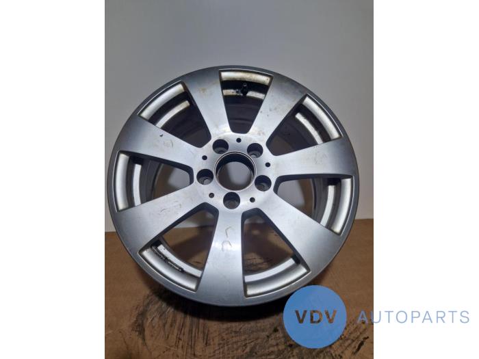 Llanta Mercedes C-Klasse