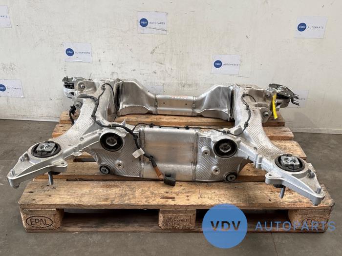 Subframe Mercedes EQE