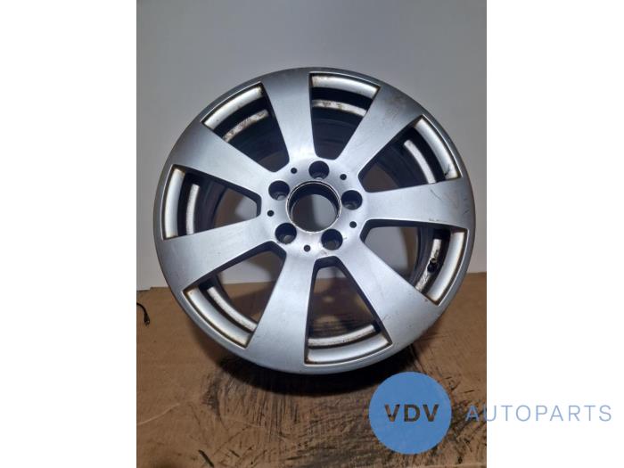 Llanta Mercedes C-Klasse