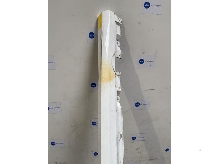 Sill, left Mercedes A-Klasse