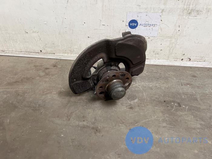 Knuckle, front right Mercedes CLS-Klasse