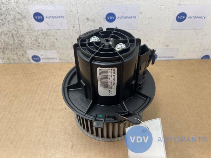 Silnik wentylatora nagrzewnicy Mercedes CLS-Klasse