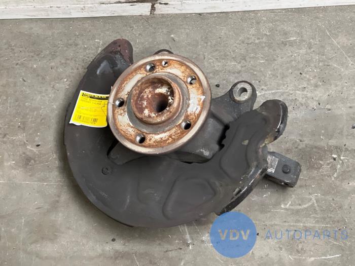 Knuckle, front right Mercedes V-Klasse