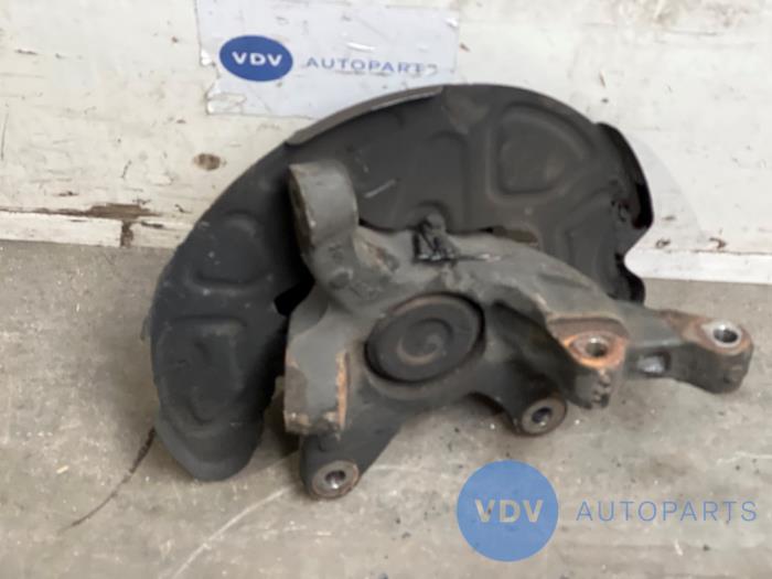 Knuckle, front right Mercedes V-Klasse