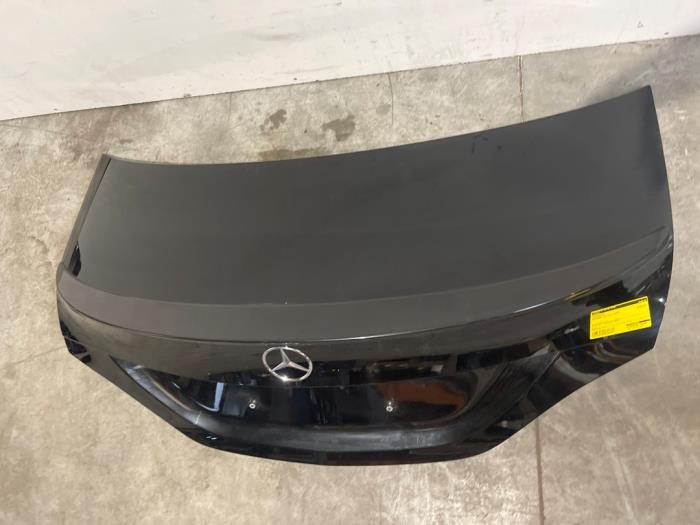 Tylna klapa Mercedes CLA