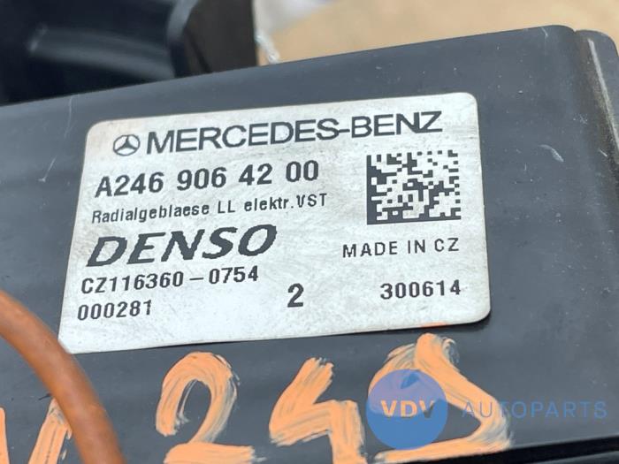 Silnik wentylatora nagrzewnicy Mercedes CLA