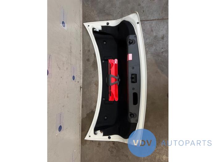 Pokrywa bagaznika Mercedes E-Klasse