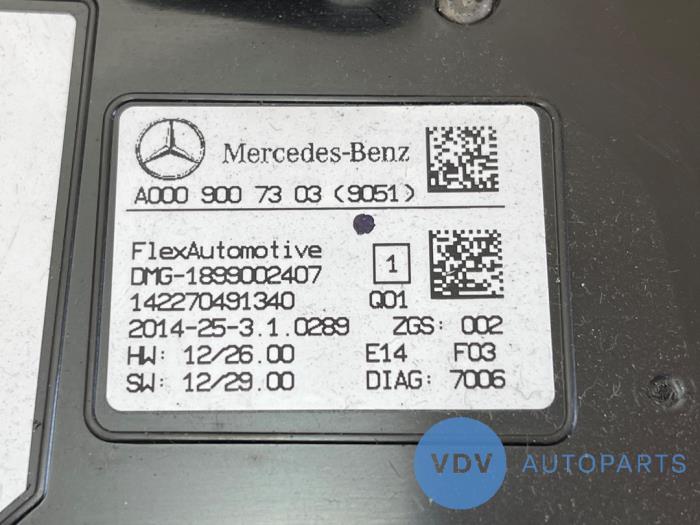 Oswietlenie wewnetrzne przód Mercedes CLA