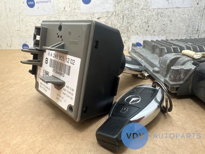 Ignition lock + computer Mercedes CLA