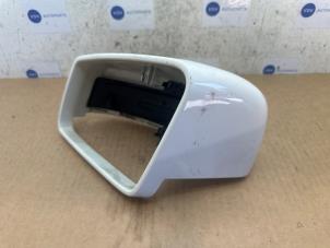 Gebruikte Spiegelkap links Mercedes E Estate (S212) E-300 Hybrid,BlueTec Hybrid V6 24V Prijs € 48,40 Inclusief btw aangeboden door Autoparts Van De Velde