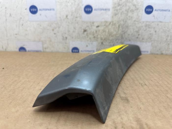 Embellecedor Mercedes 190E/D