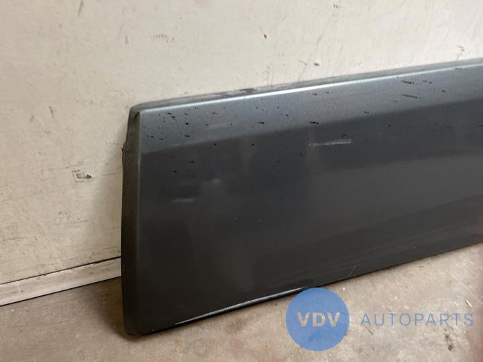 Listwa ozdobna Mercedes 190E/D