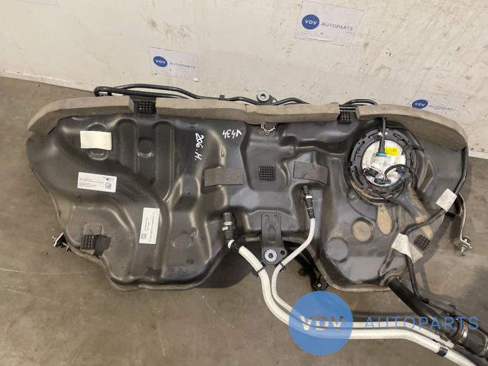 Réservoir de carburant Mercedes C-Klasse