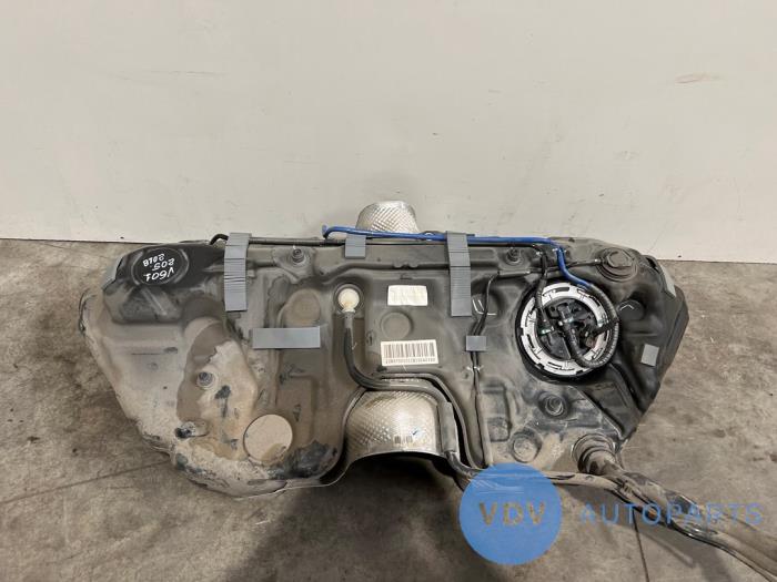 Réservoir de carburant Mercedes C-Klasse