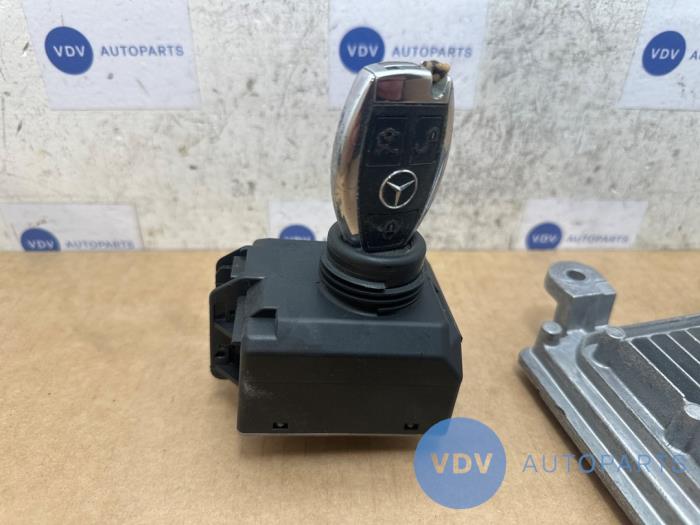 Ignition lock + computer Mercedes E-Klasse