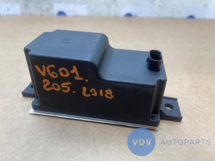 Voltage regulator Mercedes C-Klasse
