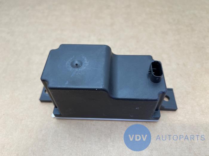 Voltage regulator Mercedes C-Klasse