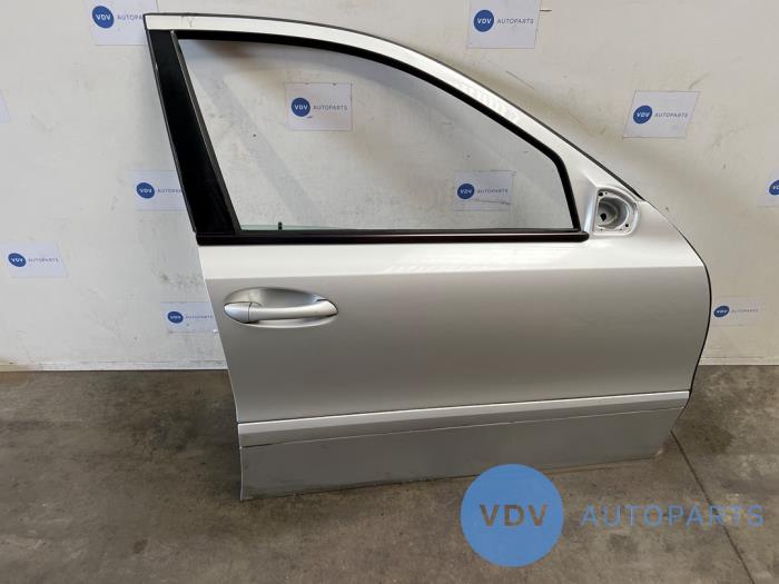 Front door 4-door, right Mercedes E-Klasse