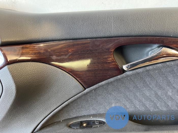 Türverkleidung 4-türig rechts hinten Mercedes E-Klasse