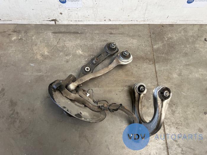 Knuckle, front left Mercedes E-Klasse