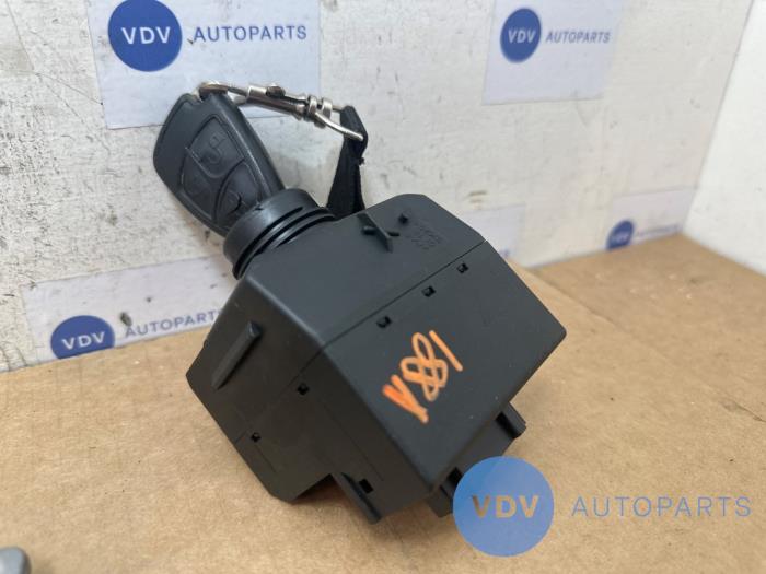 Ignition lock + computer Mercedes E-Klasse