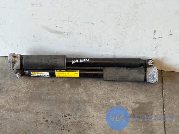 Shock absorber kit Mercedes C-Klasse