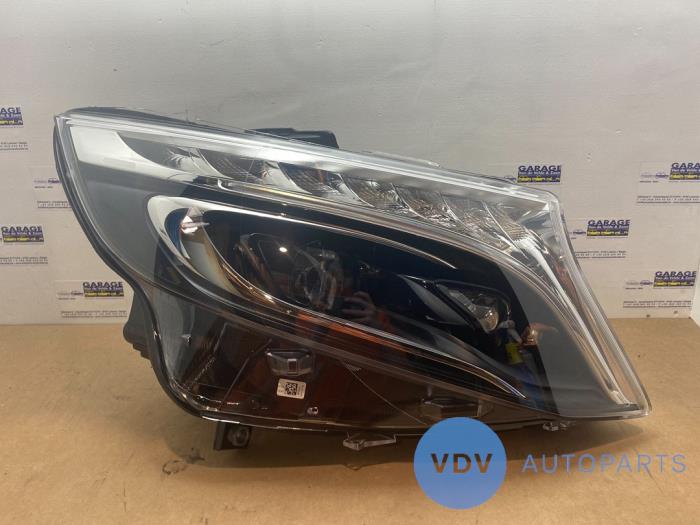 Headlight, right Mercedes V-Klasse