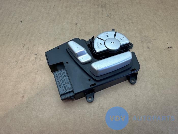 Przelacznik pozycji fotela Mercedes SLK