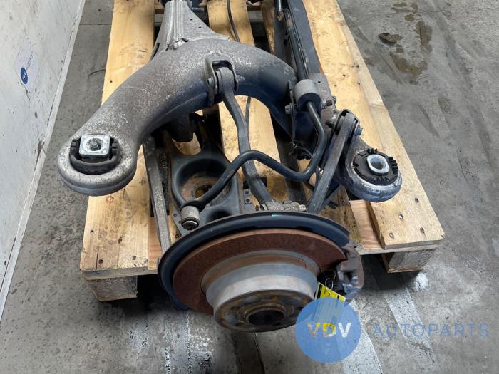 Os tylna napedu na tylne kola Mercedes E-Klasse