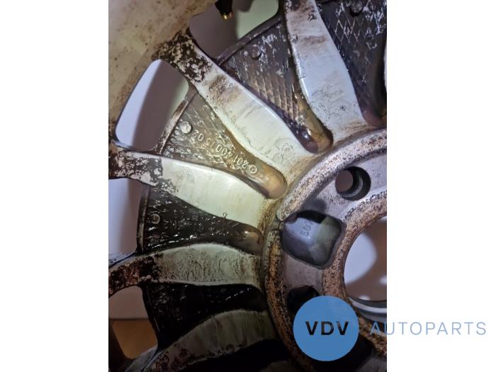 Llanta Mercedes 190E/D