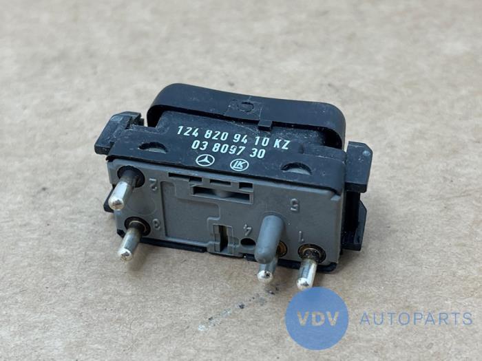 Electric window switch Mercedes E-Klasse