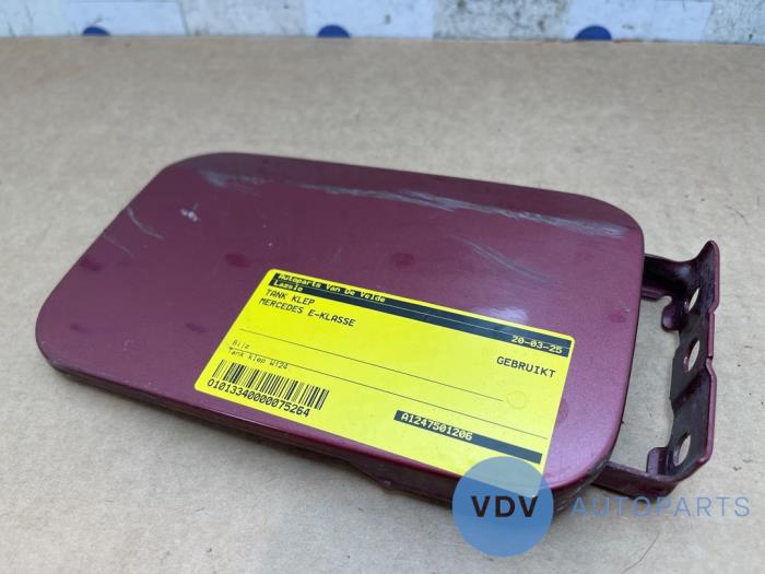 Pokrywa wlewu paliwa Mercedes E-Klasse