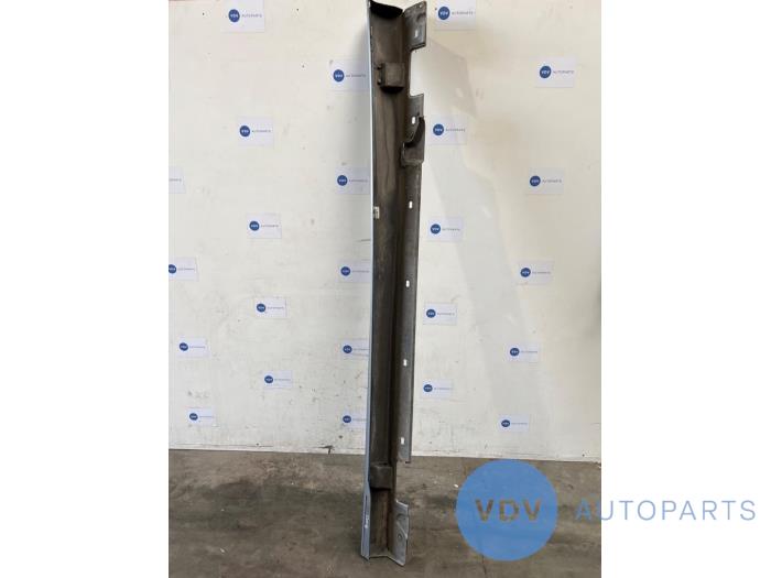 Sill, right Mercedes E-Klasse