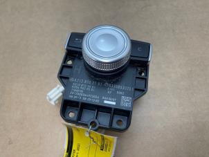 Gebruikte Bediening boordcomputer Mercedes E Estate (S212) E-200 CDI 16V BlueEfficiency,BlueTEC Prijs € 60,50 Inclusief btw aangeboden door Autoparts Van De Velde