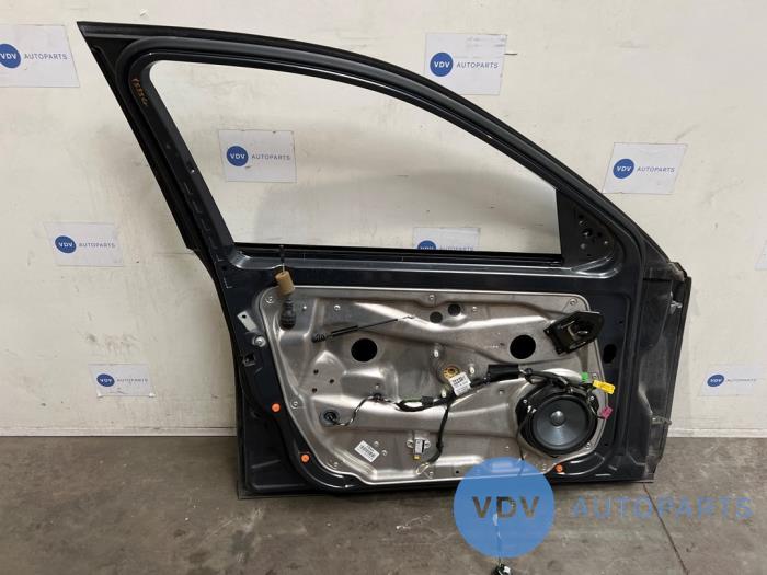 Tür 4-türig links vorne Mercedes C-Klasse